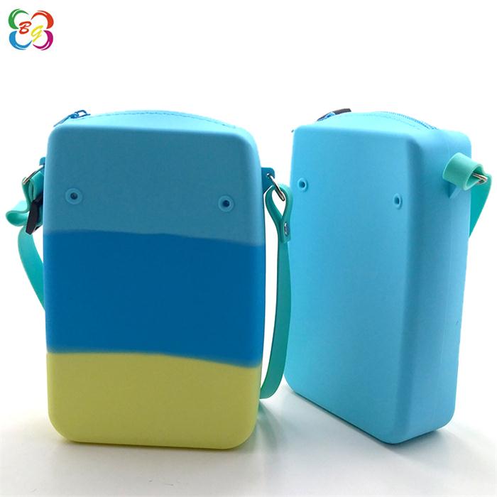 硅胶斜挎包 硅胶斜挎包