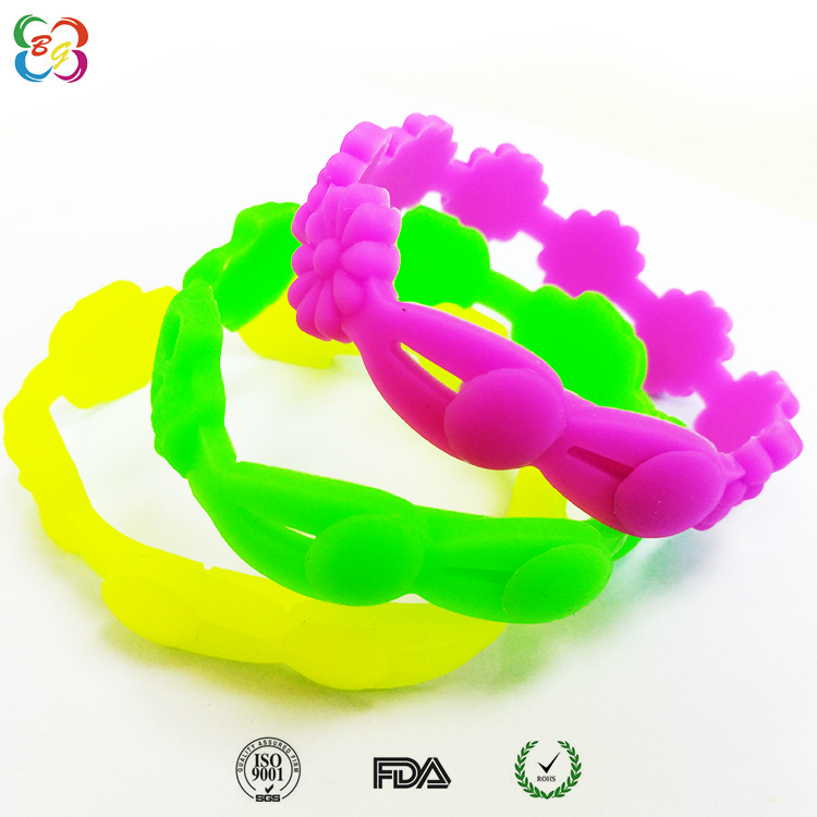 东莞博高花朵硅胶手环 东莞博高花朵硅胶手环