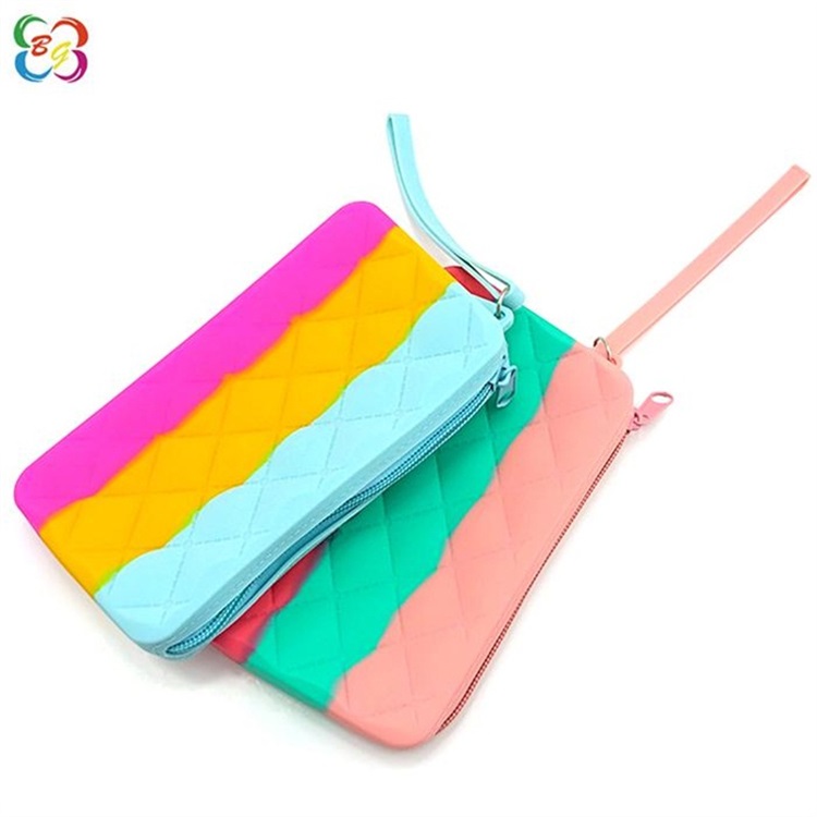 方形硅胶手拿包 方形硅胶手拿包